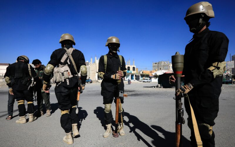AP: SUA intenționează să-i repună pe Houthi pe lista organizațiilor teroriste străine