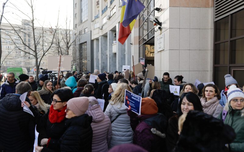Medicii de familie ar putea suspenda protestele până la vară