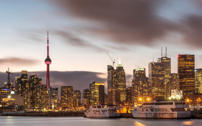 Canada a fost desemnată cea mai sigură destinație din lume pentru călătorii. Lista cu celelalte țări