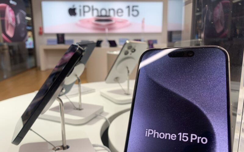 Topul celor mai bine vândute telefoane mobile din istorie. iPhone e departe de locurile 1 și 2