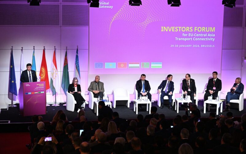 UE face investiții MASIVE pentru dezvoltarea rutelor de transport între Europa și Asia Centrală