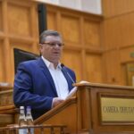 Scandal în AUR. Dumitru Coarnă susține că a demisionat din partid. Simion spune că a fost dat afară