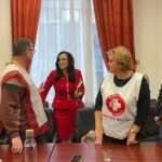 Sindicaliştii Sanitas au obţinut creşterea cu 15% a salariilor de bază, în două tranşe, martie şi iunie