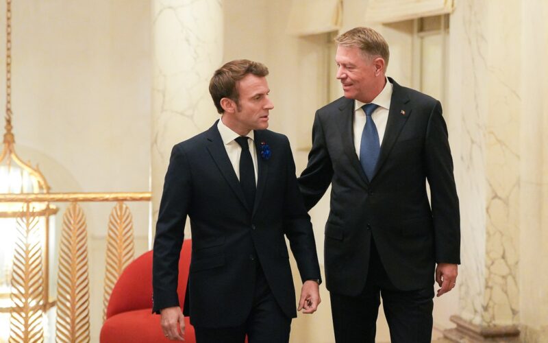Iohannis merge luni la Paris. Prima întâlnire cu liderii NATO, în contextul discuțiilor despre noul șef al Alianței