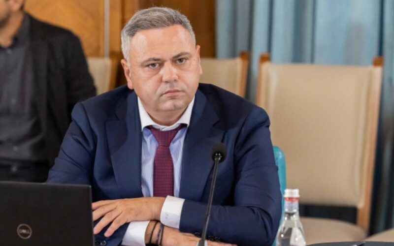 Produse din import, în loc de autohtone, puse la vânzare, facturi de zeci de milioane de lei neînsasate. Neregulile descoperite la Casa Unirea