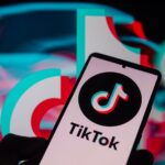 Comisia Europeană VERIFICĂ dacă platforma TikTok respectă normele privind protejarea minorilor