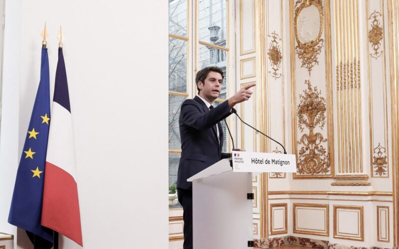 Opoziția din Franța denunță politicile economice ale Administrației Macron /”Situația este aproape FALIMENTARĂ”