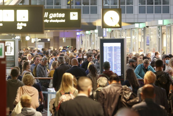 Un aeroport din SUA testează un sistem de auto-screening