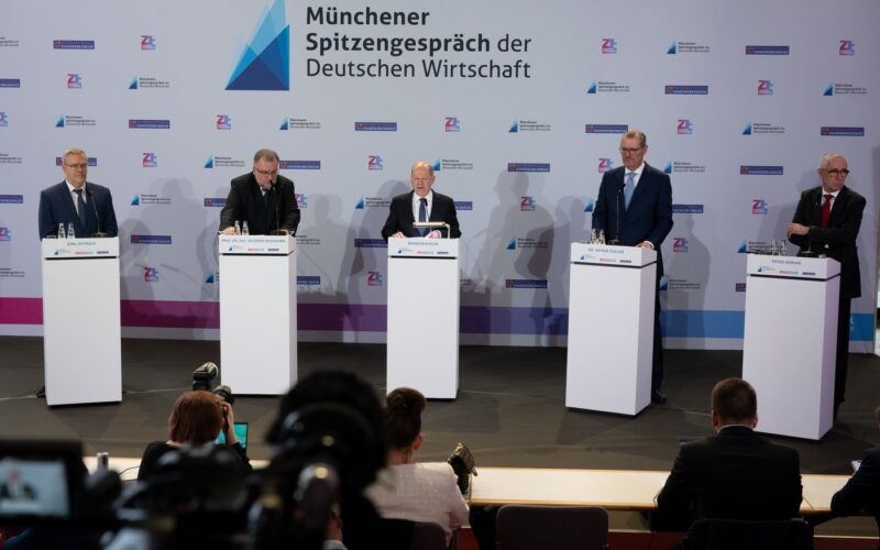 Germania vrea STIMULAREA activităților economice /Olaf Scholz: ”Trebuie să facilităm investițiile”