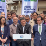 Nicuşor Dan şi Dreapta Unită au depus candidaturile la Bucureşti. Ce mesaj i-a transmis edilul lui Piedone