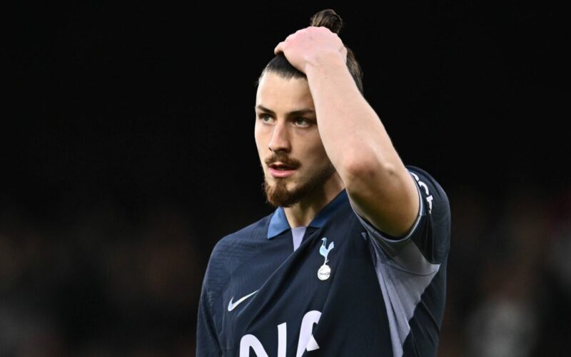 Uite așa se închid ușile pentru Radu Drăgușin la Tottenham!