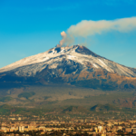 Vulcanul Etna – Localizare, Istoria Erupţiilor, Curiozităţi