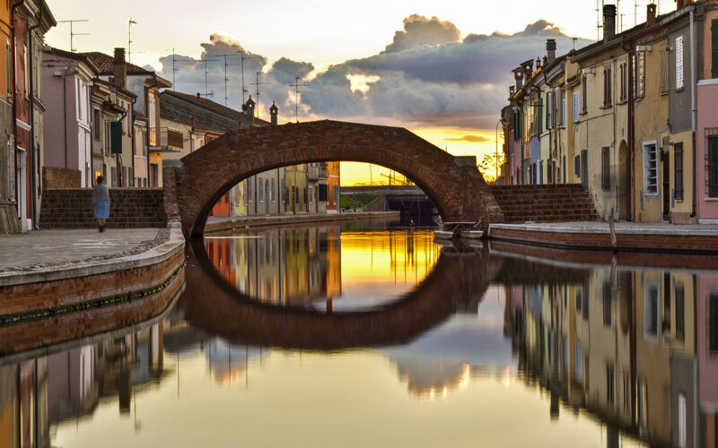 Te tentează un city break de toamnă? Iată 2 destinații de neratat