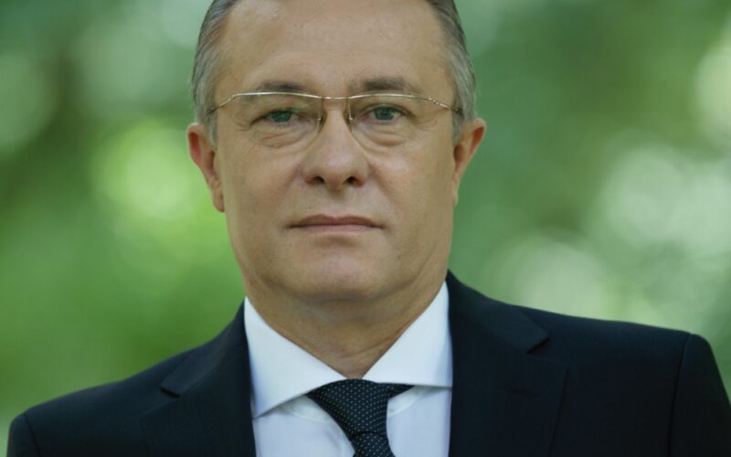Fostul ministru de Externe, Cristian Diaconescu, și-a anunțat candidatura la președinția României: „Avem nevoie de ajutorul vostru”