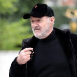 „Eu sunt oaia. Stau în genunchi”