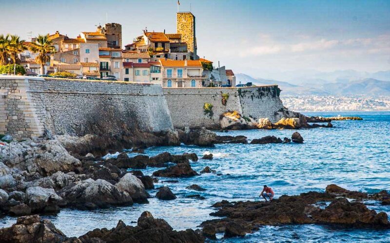 Coasta de Azur îți dezvăluie comori ascunse