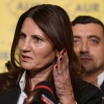 Anca Alexandrescu susține că ar fi urmărită: „Mi-a amenințat vecinii că îi împușcă. Era orientat cu mașina către casa mea și urmărea intrarea casei mele”