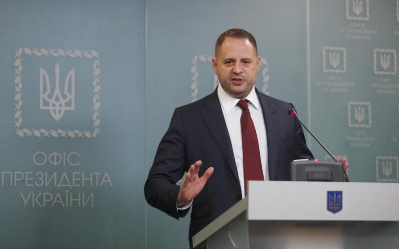 Șeful de cabinet al lui Zelenski și-a depus demisia. Anunțul făcut de președintele Ucrainei