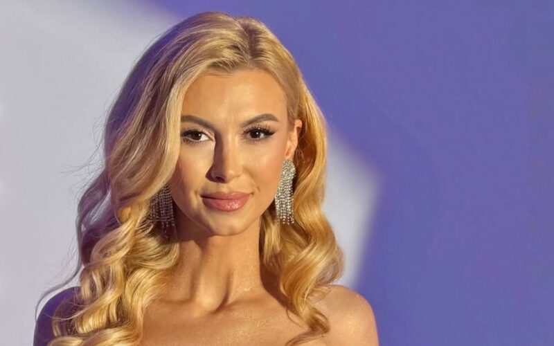 Andreea Bălan, o nouă serie de fotografii mai mult decât îndrăznețe. Iubita lui Victor Cornea: „Ești păcatul meu”