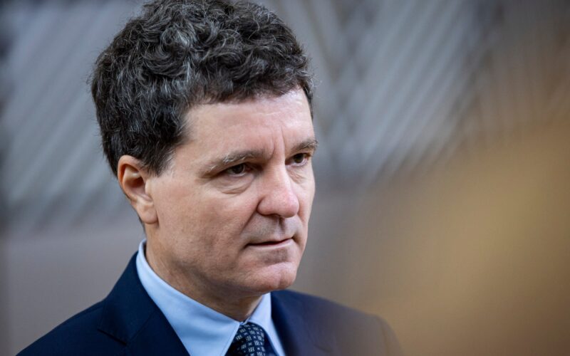 Nicușor Dan le cere magistraților să-i scrie direct despre problemele din sistem: „Voi citi personal / E nevoie de asumare din interiorul profesiei”