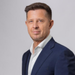 Hubert Thuma, atac furibund la adresa lui Bolojan: „PNL se USR-izează. Săptămâna viitoare vom afla că România este în recesiune tehnică”