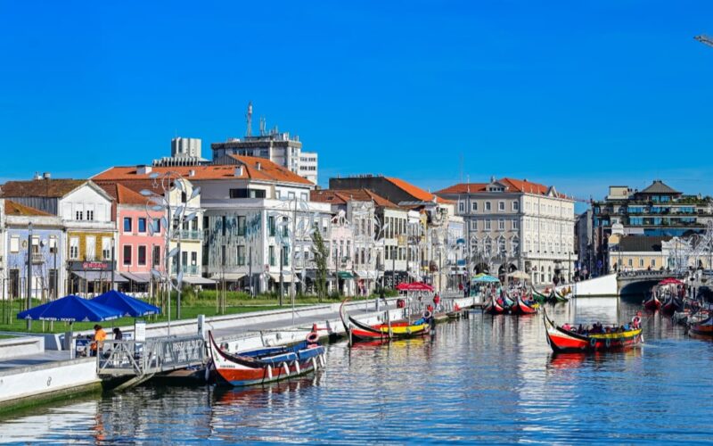 turiștii găsesc vin la 3 euro și este comparat cu Veneția