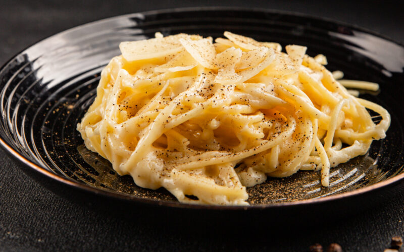Cum se prepară cele mai cremoase paste Quatro Formaggi, în 30 de minute. Lista cu ingredientele necesare