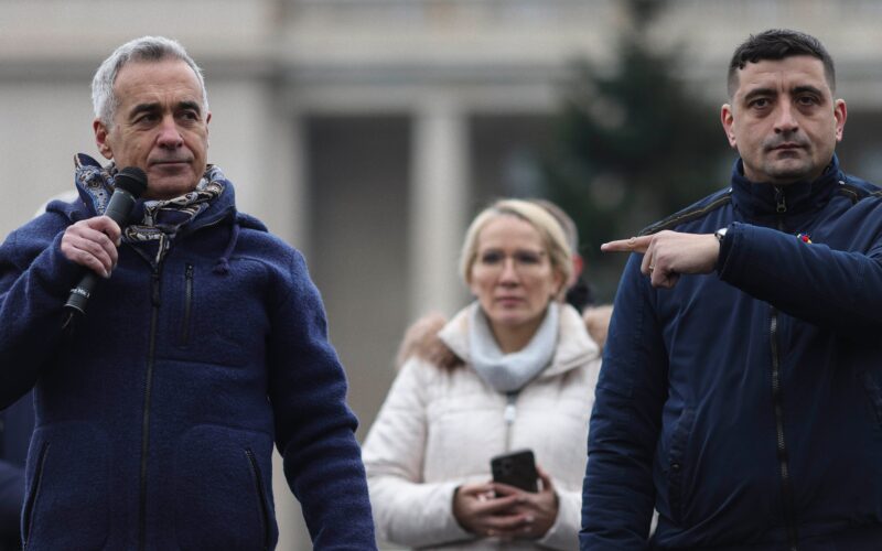 Amenințarea extremismului nu a trecut. Valul care îngrijorează: 40% din electorat gravitează în jurul AUR și partidelor radicale