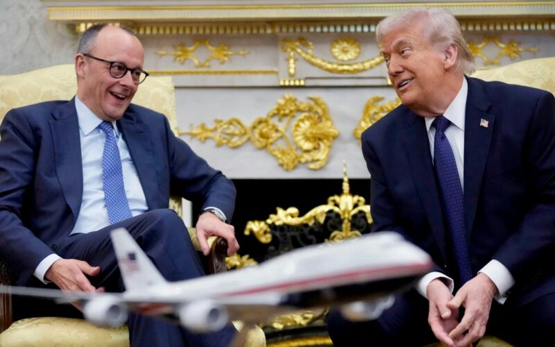 Cancelarul Germaniei stă neputincios în timp ce Trump atacă aliații europeni în Biroul Oval. Abordarea conciliantă va produce rezultatele dorite?