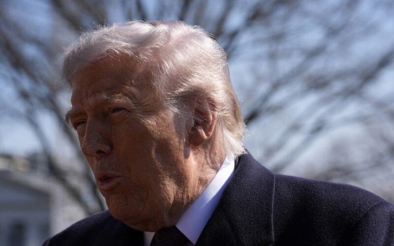 Donald Trump spune că Iranul folosește inteligența artificială ca „armă de dezinformare”. Președintele SUA acuză și presa occidentală