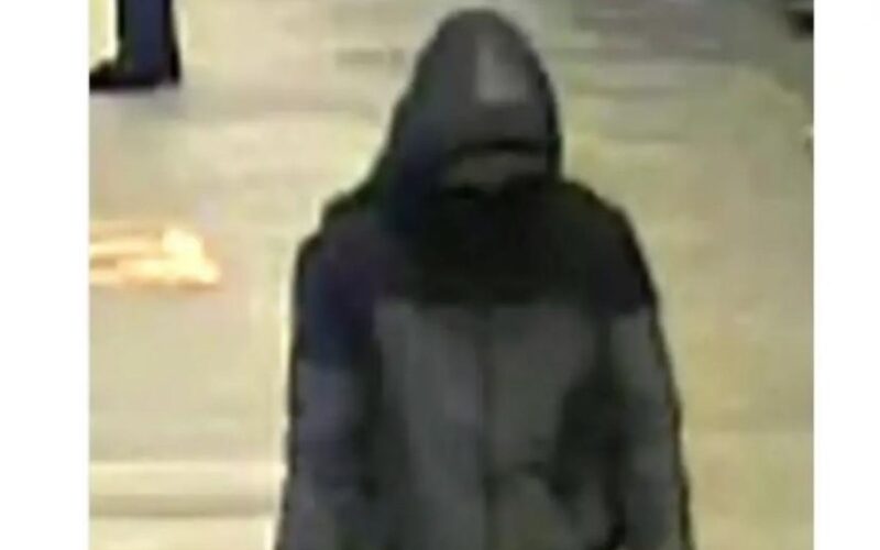 Trei frați cu origini irakiene au fost arestați în Norvegia ca principali suspecţi în atacul cu bombă asupra Ambasadei SUA din Oslo