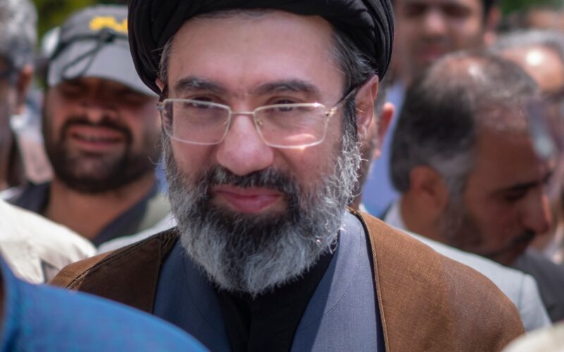 Iranul neagă că noul lider suprem ar fi rănit, după ce șeful Pentagonului a spus că este „probabil desfigurat” după atacurile SUA