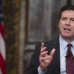 Fostul șef FBI James Comey, pus sub acuzare după o fotografie controversată cu scoici interpretată ca amenințare la adresa lui Trump