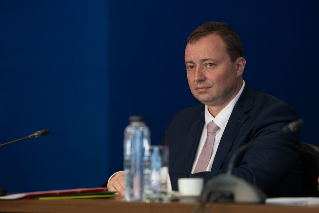 Șeful CNAIR se laudă cu 500 de kilometri de autostradă în mandatul lui