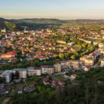 Orașul din România în care o garsonieră se vinde cu doar 6.000 euro acum, în luna aprilie 2026