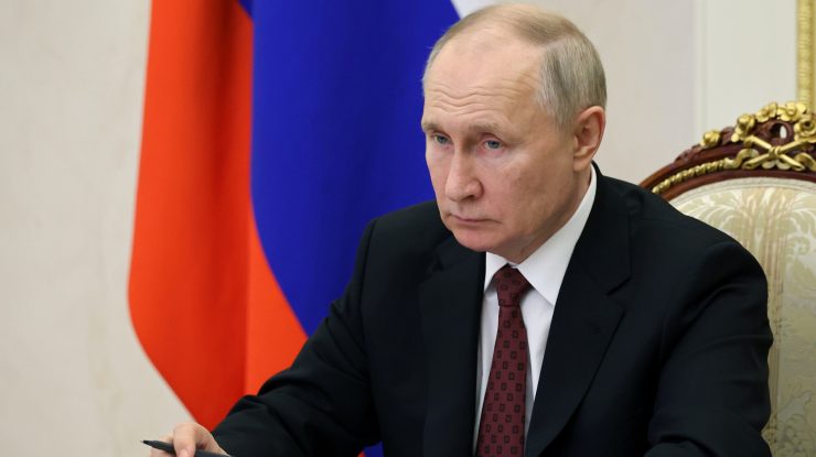 Putin anunță un armistițiu pentru parada de 9 mai