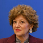 Oana Gheorghiu confirmă dezvăluirea Gândul despre emailurile către ADR și STS în care se interesa dacă instituțiile vor să cumpere produsele Schwarz Digits. Spune că nu a făcut trafic de influență