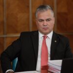 Adrian Veștea merge cu lista de miniștri în Parlament, deși nu are majoritate. Numele vehiculate pentru viitorul Guvern