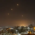 BREAKING. Iranul atacă Israelul cu rachete balistice, pentru prima dată de la începerea armistițiului. Israelul va răspunde atacurilor, avertizează oficialii israelieni / Reacția lui Trump: Înapoi la negocieri!