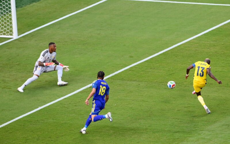 Curacao 0-0. Din spate, liceu. Din față, muzeu! Cu fundași de PSG și Arsenal, dar atac exasperant, sud-americanii clachează