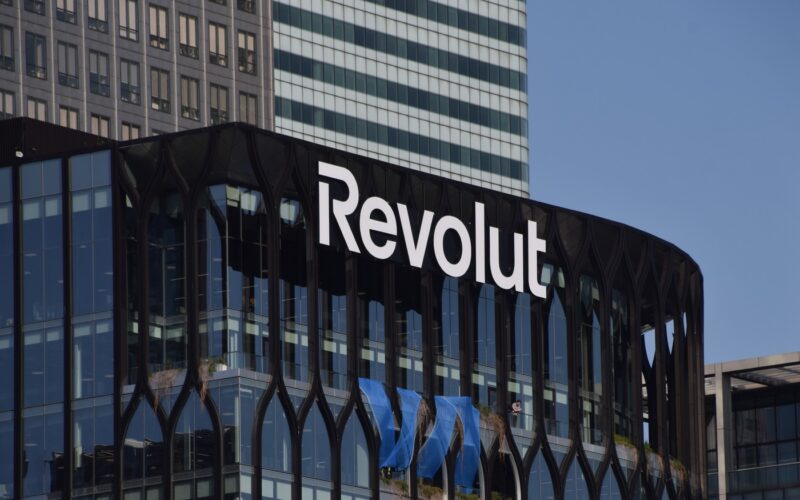 Revolut ia în calcul deschiderea primului sediu central în București