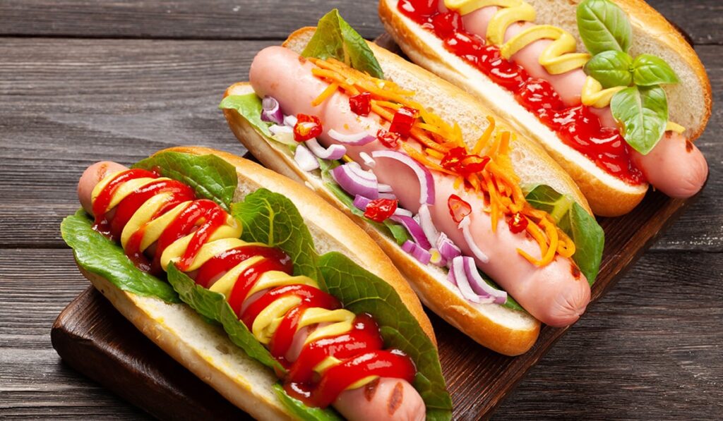 De ce hot-dogul reduce speranța de viață cu 36 de minute