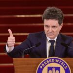 Nicușor Dan a reluat consultările la Cotroceni cu liderii foștii coaliții. PSD îi cere lui Bolojan să plece, USR propune anticipate