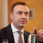 Fost ministru al Energiei: „Când piața carburanților intră în criză, statul nu are voie să privească de pe margine”. Cum vor fi reduse accizele