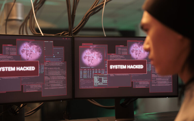 Primul atac cibernetic comis de un model AI rebel a vizat multiple servicii publice Primul atac cibernetic comis de un model AI rebel a vizat multiple servicii publice