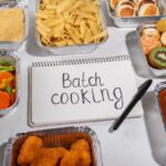 Ce este batch cooking și cum îți poate simplifica mesele săptămânale