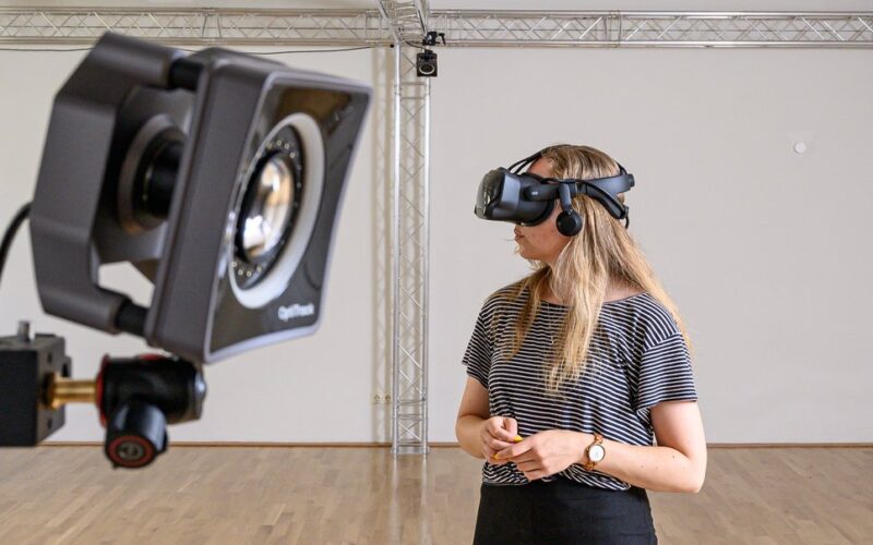 Un instrument VR te pune față în față cu versiunea ta din viitor. Te poate ajuta să iei decizii mai bune? – Aleph News