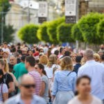 Se schimbă legislația imigrărilor din august 2026. Cum vor putea firmele să aducă muncitori din afara UE