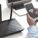 Cele mai banale obiecte din casă îți pot afecta semnalul Wi-Fi. Ce recomandă specialiștii